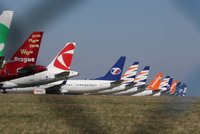Pražské letiště jako parkoviště: Na ploše je odstavených 60 letadel, další přibudou