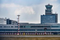 Na pražském letišti začíná platit letní letový řád. Sledujte přílety a odlety ŽIVĚ