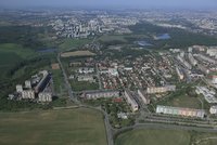 Bydlení pro stařečky v Petrovicích: V budově školky postaví byty pro seniory. Za 70 milionů