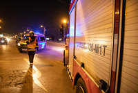 Řidič (†52) po nehodě v Klášterci nad Ohří uhořel v autě: Hasiči cestou na místo havarovali