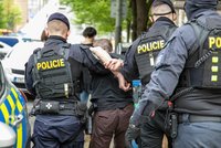 V Plzni pobodali 55letého muže: Policie zadržela dva lidi