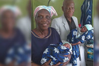 Žena porodila v 68 letech: Vždycky jsme chtěli děti, řekl manžel (77) o jejich dvojčátkách