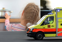 Pražští záchranáři hlásí: Je více zraněných dětí! Kvůli koronaviru jsou hlavně doma, přibylo popálenin