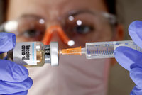 Italové prý mají vakcínu, která zabíjí koronavirus. Testování na lidech může začít