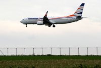V letadle z Prahy do Splitu nahlásili bombu. Policie stroj odstavila na letišti