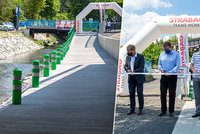 Konec kličkování pod mostem v Čuprově ulici v Libni: Nová cyklostezka je v provozu!