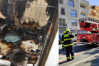Ranní požár na Břevnově: Oheň propukl v kuchyni, starší muž skončil v péči záchranářů