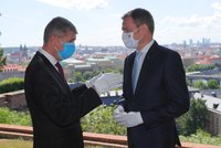 Koronavirus ONLINE: Češi a Slováci můžou být znovu spolu a až 500miliardový schodek rozpočtu?