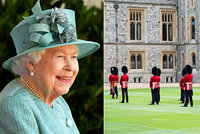 Opožděná oslava narozenin královny Alžběty II. (94): Na ceremonii zazářila!