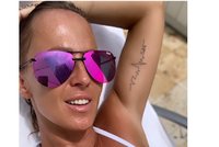 Nové tajuplné tetování Zuzany Belohorcové: Co znamená tenhle podivný rébus?