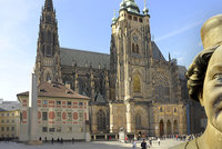 Praha ve 14. století: Za Karla IV. se tu dost popíjelo, dostavovali chrám sv. Víta! Co dalšího zachytil kronikář Beneš Krabice z Veitmile?