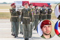 „Žoldáci, okupanti,“ urážel muž české vojáky. Dostal podmínku, na trestu se dohodl s žalobcem