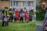 Svědci z Bohumína pranýřují hasiče: Byli pomalí! Ti lidé hořeli, když skákali!