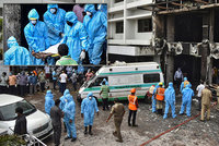 Tragédie v hotelu s nakaženými koronavirem: Nejméně deset jich zemřelo při požáru v Indii