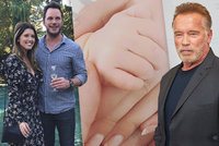 Schwarzenegger se stal poprvé dědou! Dcera má dítě s hollywoodskou hvězdou