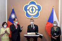 Vystrčilova tchajwanská mise: Setká se s premiérem a uvidí sbírku čínských císařů