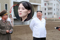 Sestra diktátora Kima po dvou měsících na veřejnosti: S bratrem na inspekci vesnic