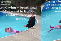 Drsný kurz přežití: Roční holčičku v péřovce a plenkách hodili do bazénu, aby „bojovala o život“