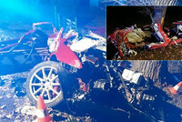 Tři mrtví mladí lidé po vážné nehodě u Nových Hradů: Jejich Alfa Romeo se rozpůlila!