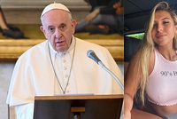 Papež prsaté krásce „lajknul“ fotku a všiml si toho celý svět. Kdo je brazilská modelka?