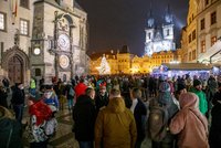 1,3 milionu obyvatel v Praze. Výrazně ubylo svateb i rozvodů, zemřelo víc lidí než loni