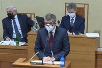 Babiš čelí kritice v Senátu: „Paskvil!“ čílil se Drahoš kvůli daňovému balíčku