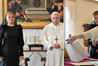 Čaputová bez roušky navštívila papeže. Hlavě církve dala testy a pozvala ji na Slovensko
