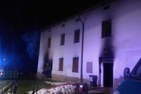 Požár rodinného domu v Libuni na Jičínsku: Uvnitř zemřel muž