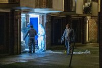 Krvavá noc v Londýně: Po 5 útocích nožem v jedné čtvrti desítka obětí
