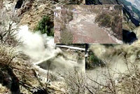Protrhla se hráz přehrady: Šokující video zachytilo přívalovou vlnu, která smetla až 170 lidí!