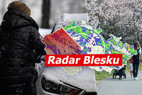Východ Česka v úterý zavalí sníh, napadne až čtvrt metru. Sledujte radar Blesku