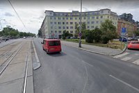 Basilejské náměstí na Žižkově: Promění se na klasickou křižovatku se semafory. A rekonstrukce Koněvovy se odloží?