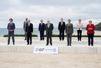 Johnson přivítal lídry na summitu G7 i s rozestupy. Řešit se bude Čína, obchod i vakcíny