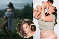 Plus size kráska Ashley Grahamová rok a půl po porodu znovu těhotná: Oznámila to sexy fotkou!