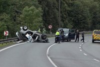 Tragédie u Karlových Varů: Nehodu nepřežila matka a její dítě!