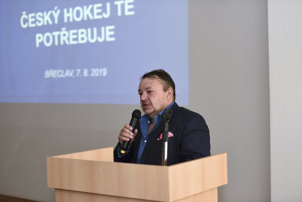 GALERIE: Český hokej tě potřebuje! Pešán rozjel diskuzi ...