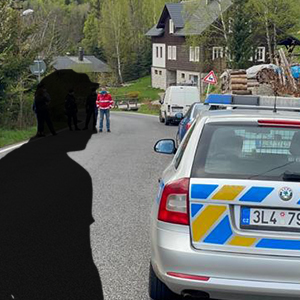 Dva mrtví v Liberci: Zastřelil muž kvůli rozvodu manželku?